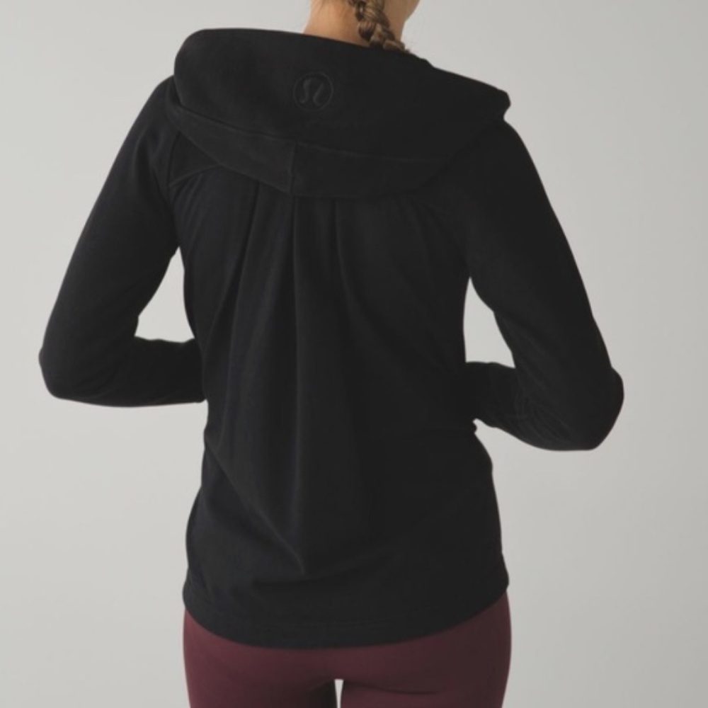 Lululemon Pleat to Street Hoodie - size 6